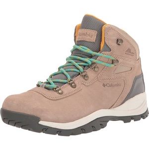 Columbia Women's Newton Ridge Plus Waterproof Amped Hiking Boot